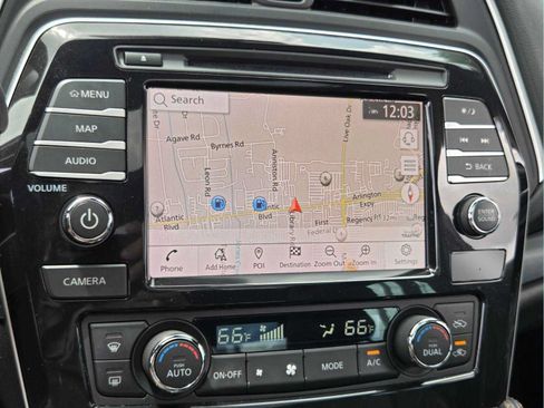 Used 2023 Nissan Maxima SR w/ Sport Mat Group FWD image 27