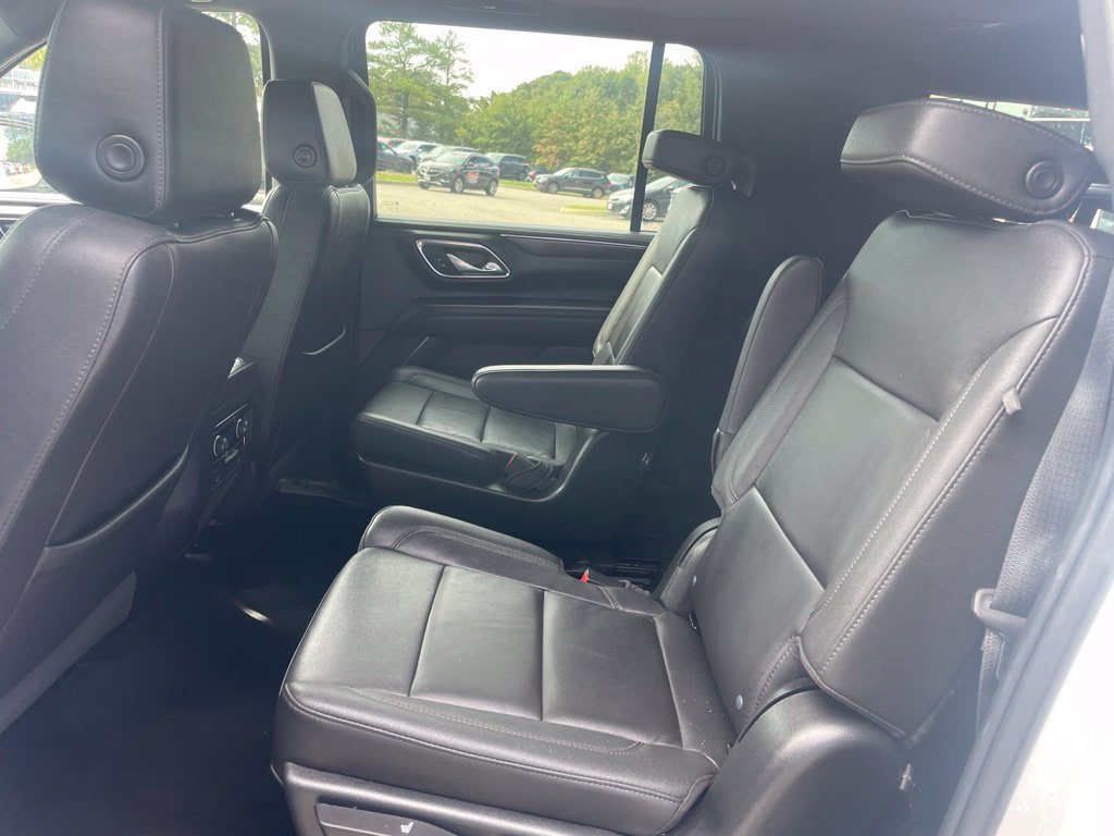 Used 2023 Chevrolet Suburban Z71 AWD/4WD image 14