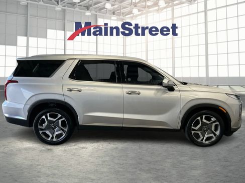 Used 2025 Hyundai Palisade Limited FWD image 6