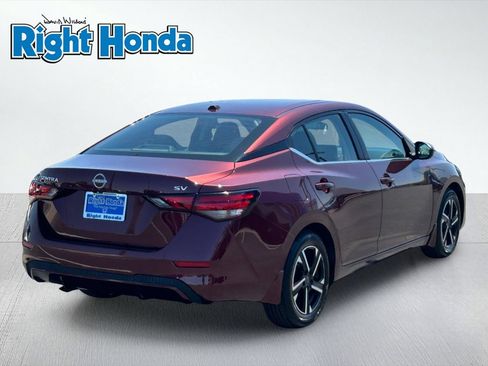 Used 2024 Nissan Sentra SV FWD image 5