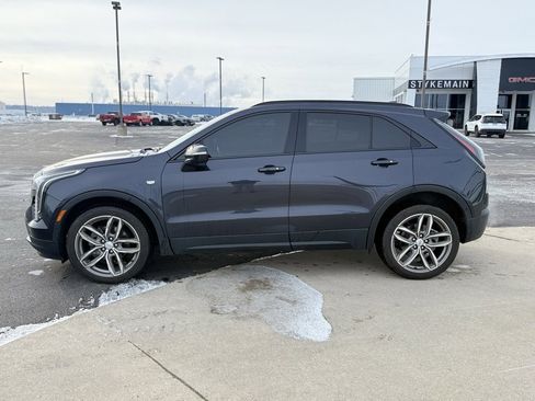 Used 2022 Cadillac XT4 Sport image 5