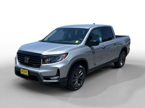 Used 2023 Honda Ridgeline Sport image 1