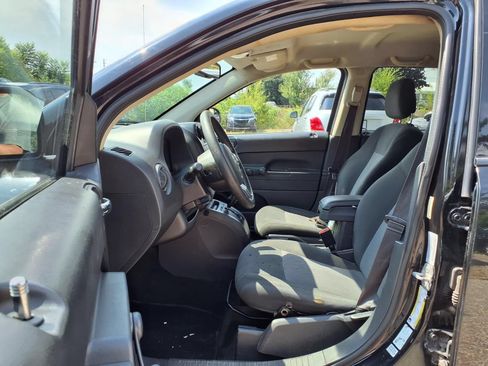 Used 2016 Jeep Compass Sport AWD/4WD image 15