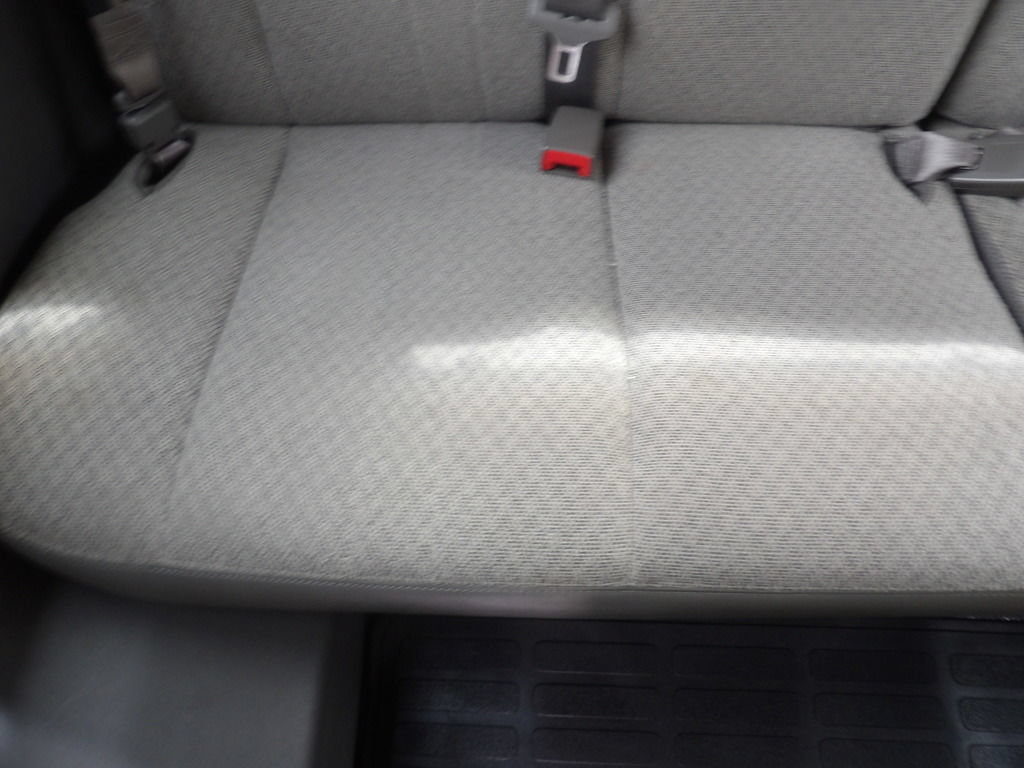 Used 2025 Chevrolet Express 3500 LT w/ LT Preferred Equipment Group RWD image 33