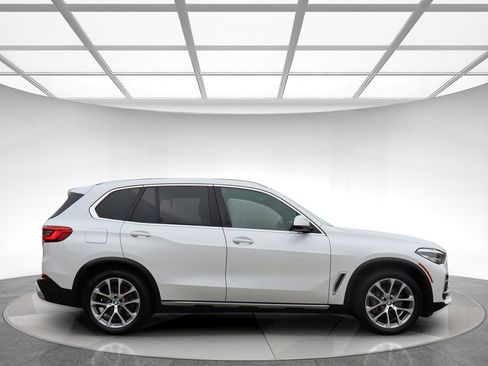 Used 2019 BMW X5 xDrive40i w/ Convenience Package AWD/4WD image 4