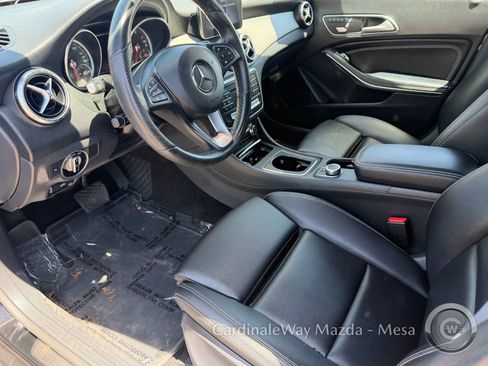 Used 2019 Mercedes-Benz CLA 250 image 19