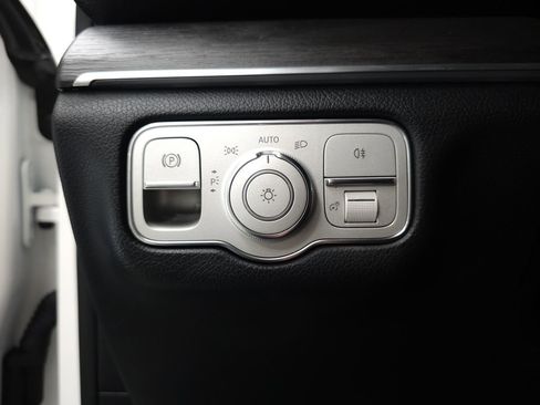 Used 2020 Mercedes-Benz GLE 350 4MATIC image 10