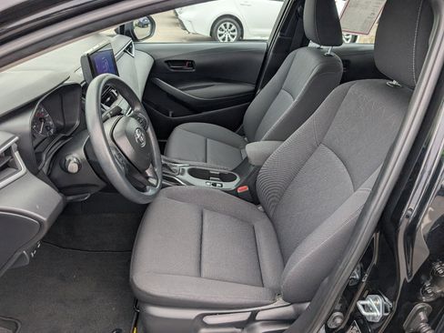 Used 2024 Toyota Corolla LE image 2