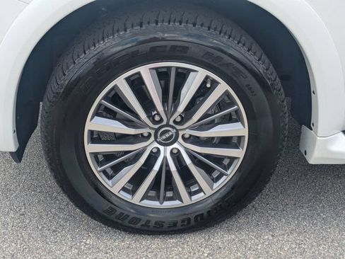 Used 2024 Nissan Armada SL w/ Captain's Chairs Package AWD/4WD image 14