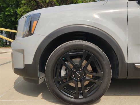 Used 2023 Kia Telluride EX X-Line image 7