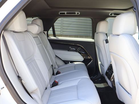 Certified 2025 Land Rover Range Rover Sport AWD/4WD image 28