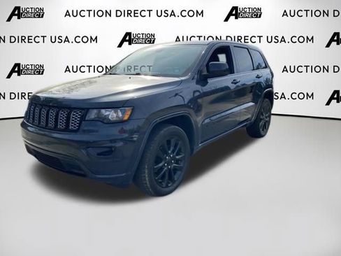 Used 2018 Jeep Grand Cherokee Altitude AWD/4WD image 1