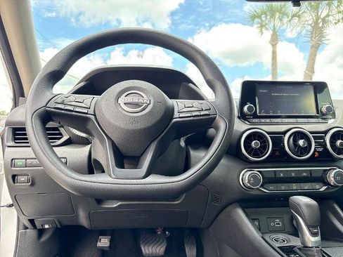 Certified 2025 Nissan Sentra S FWD image 8