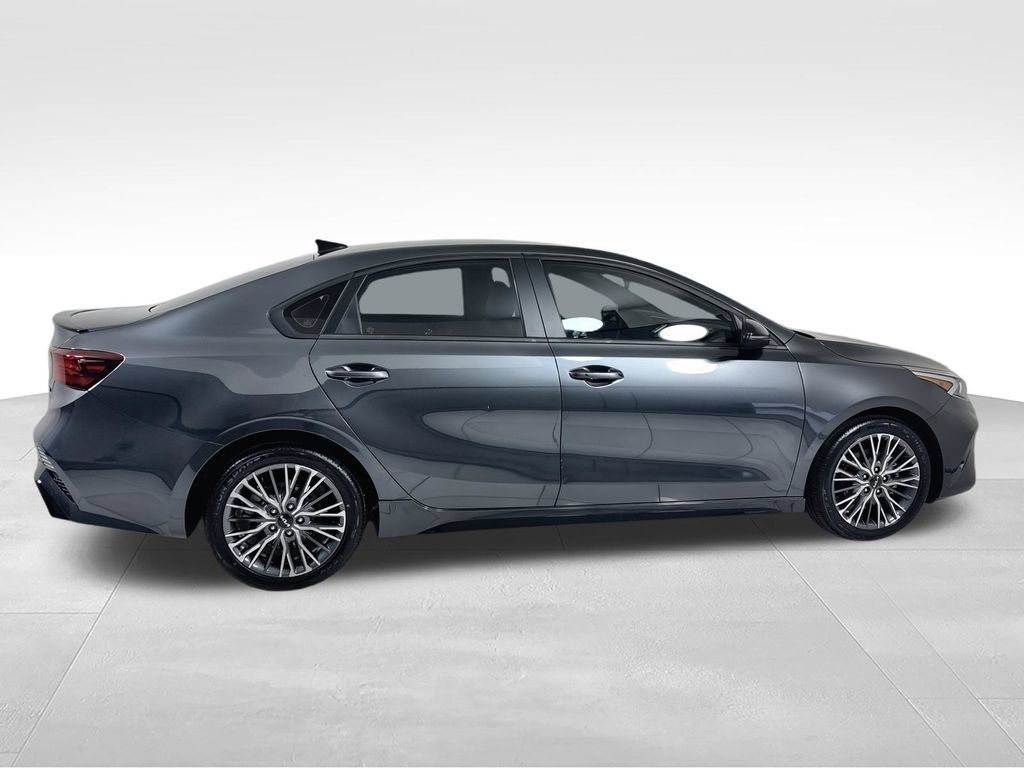 Used 2024 Kia Forte GT-Line FWD image 9