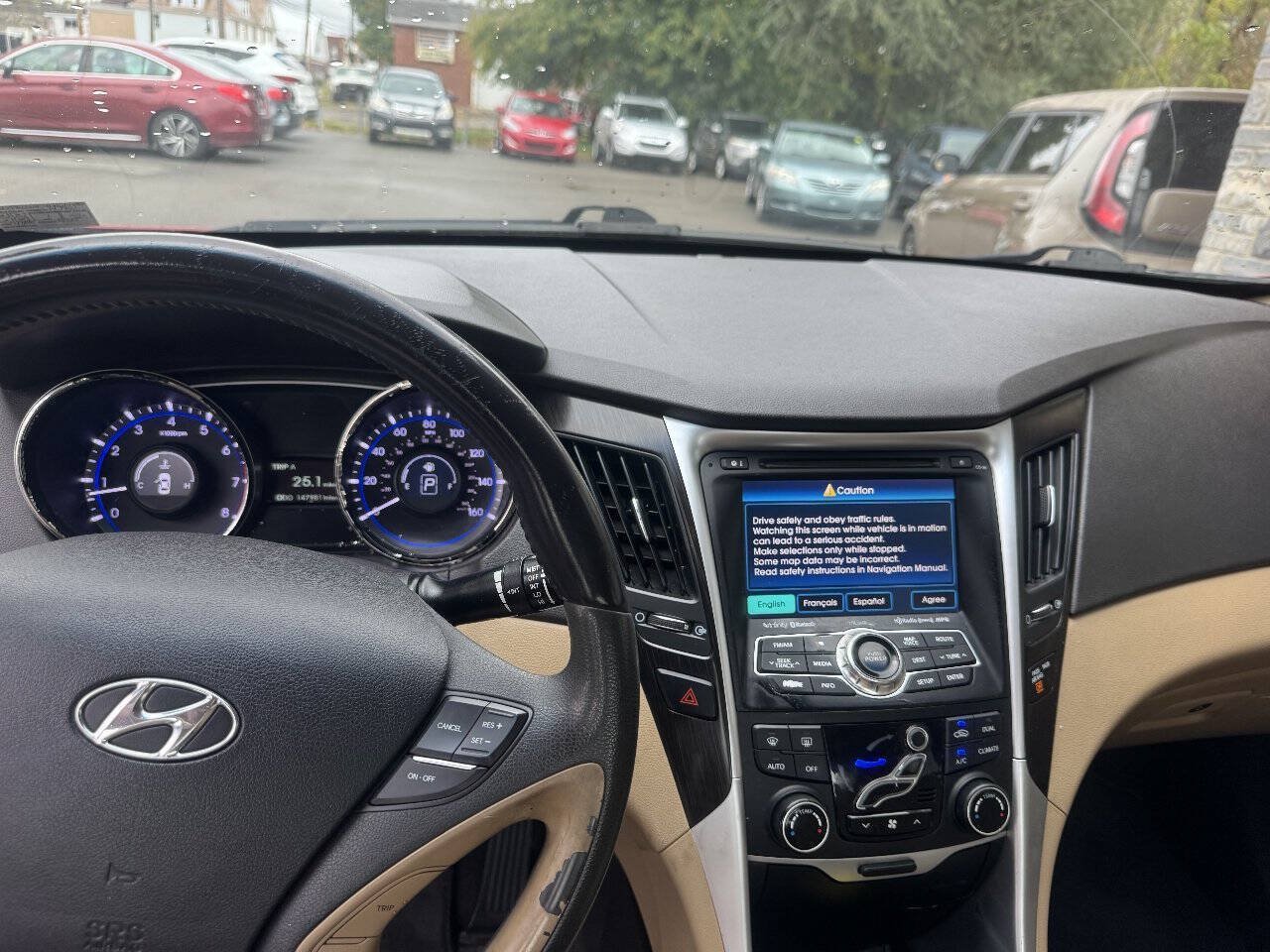 Used 2013 Hyundai Sonata Limited w/ Premium Pkg FWD image 11