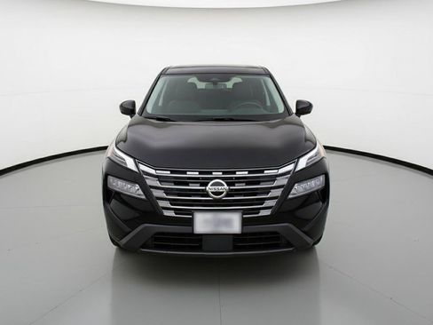 Used 2025 Nissan Rogue SV AWD/4WD image 2