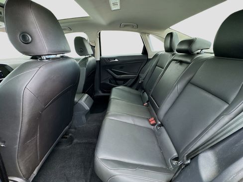 Used 2019 Volkswagen Jetta SEL image 16