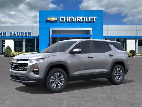 New 2026 Chevrolet Equinox LT FWD image 2