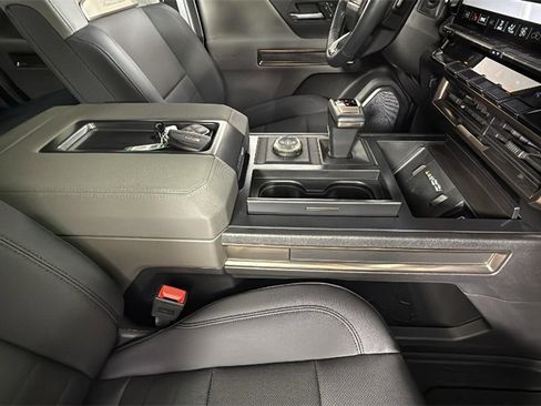 Certified 2025 GMC Hummer EV 2X w/ LPO, Cargo Utility Package image 39