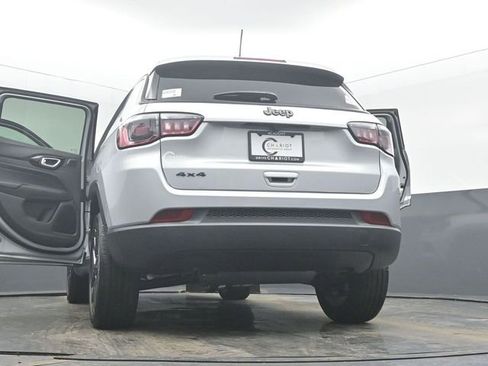 New 2026 Jeep Compass Latitude w/ Sun and Sound Group image 60