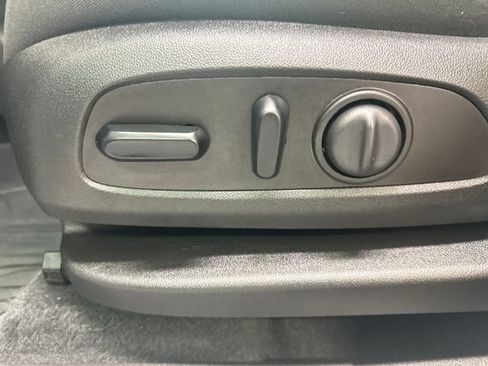 Used 2024 Chevrolet Equinox LT w/ LPO, Floor Liner Package FWD image 22