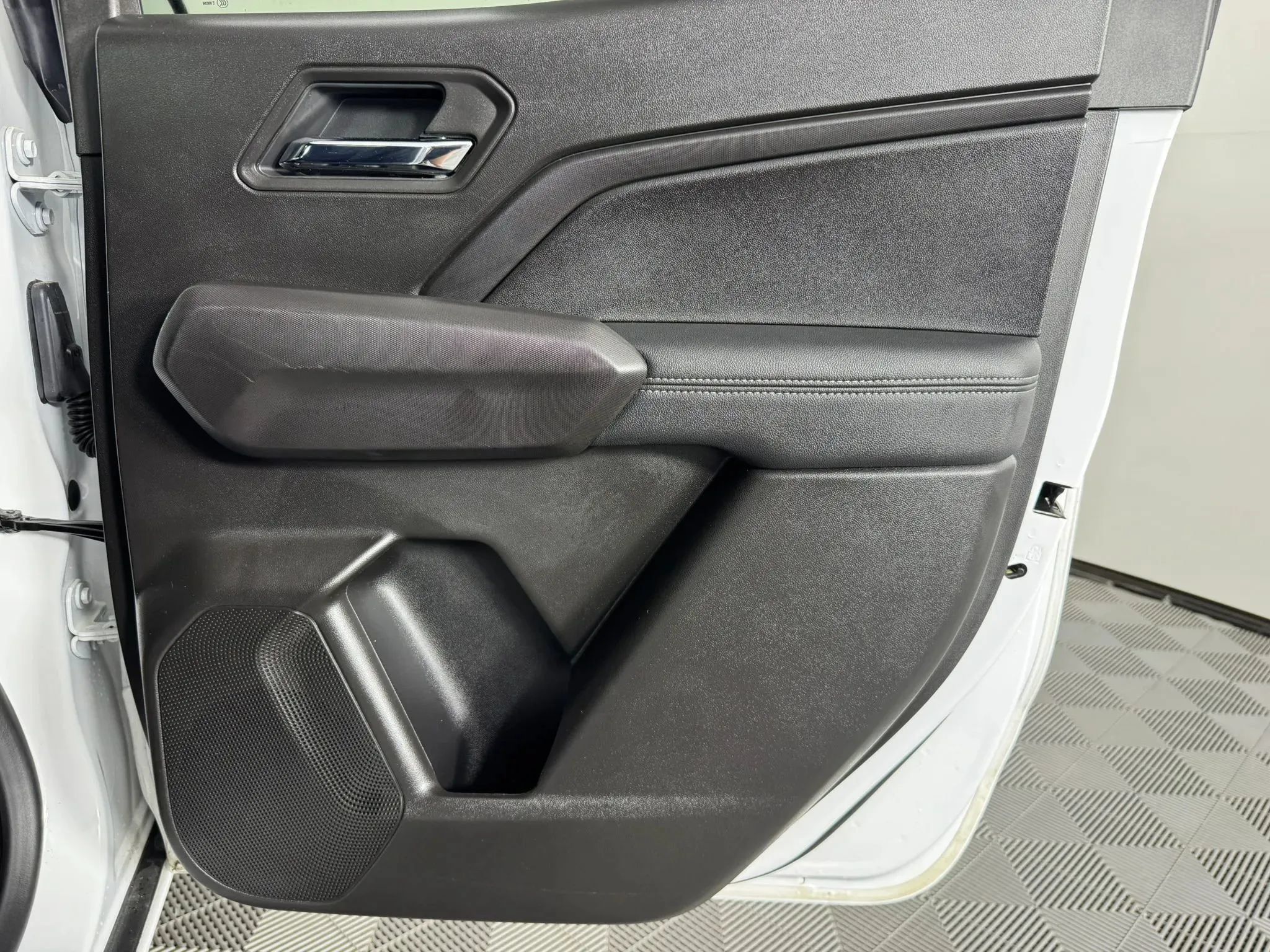 Used 2025 GMC Canyon Elevation AWD/4WD image 40
