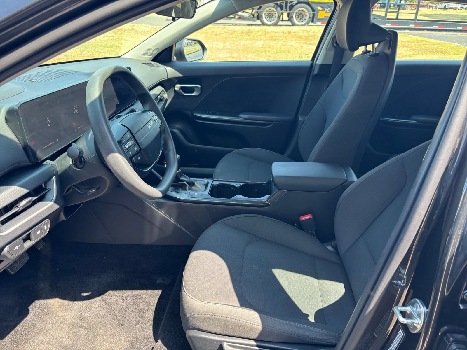 Used 2026 Kia K4 FWD image 25