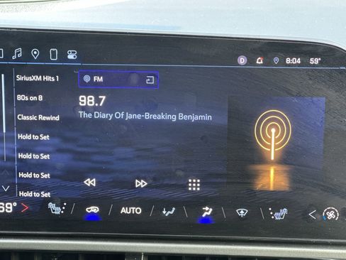 Used 2025 Chevrolet Equinox EV LT w/ Comfort Package image 26