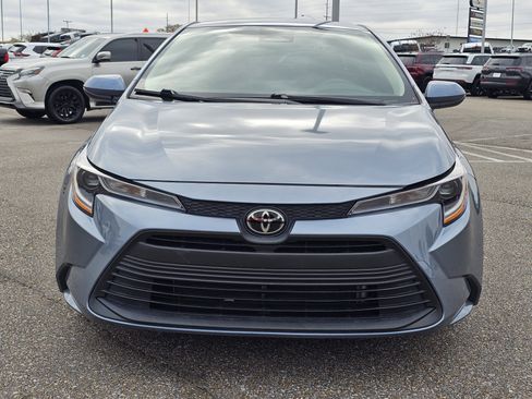 Used 2024 Toyota Corolla LE image 2