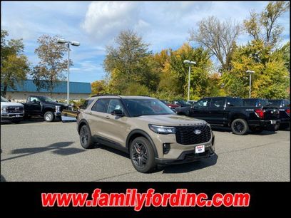 New 2027 Ford Explorer ST-Line w/ Premium Package