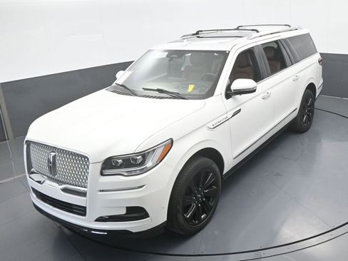 Used 2023 Lincoln Navigator L Reserve w/ Monochromatic Package image 62