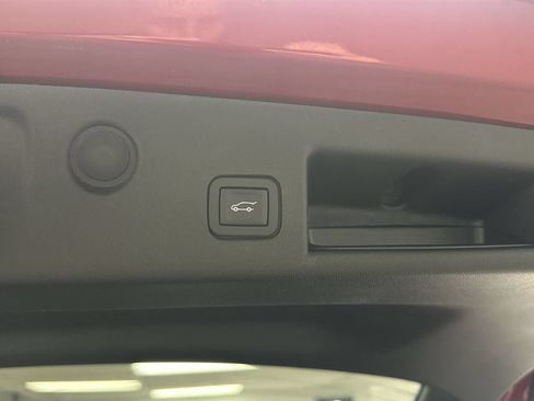 Used 2024 Chevrolet Equinox LT AWD/4WD image 27