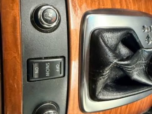 Used 2011 INFINITI FX35 AWD w/ Premium Pkg image 37