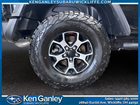 Used 2022 Jeep Wrangler Unlimited Rubicon w/ Cold Weather Group AWD/4WD image 23