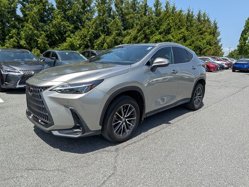 Used 2024 Lexus NX 250 FWD image 7