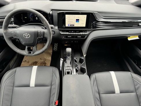 New 2026 Toyota Camry SE image 8