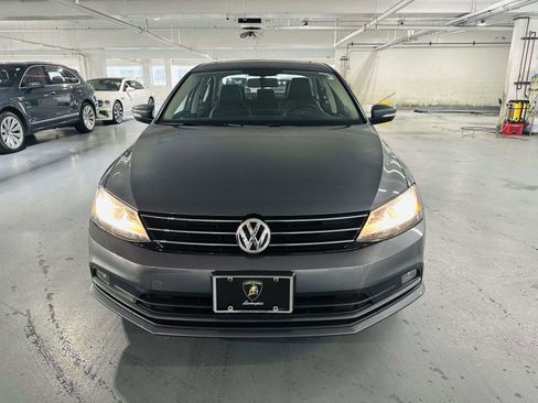 Used 2015 Volkswagen Jetta SE image 2