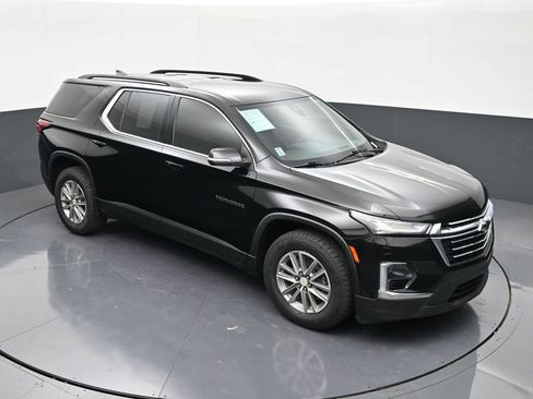 Used 2022 Chevrolet Traverse LT FWD image 18