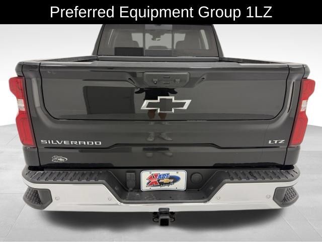 Certified 2025 Chevrolet Silverado 1500 LTZ w/ LTZ Premium Package AWD/4WD image 4