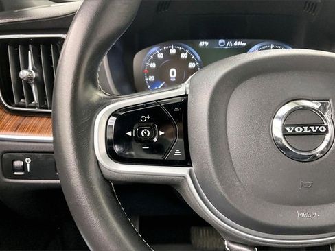 Used 2020 Volvo XC60 T5 Inscription w/ Protection Package Premier image 23