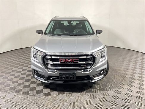 Used 2023 GMC Terrain AT4 image 4