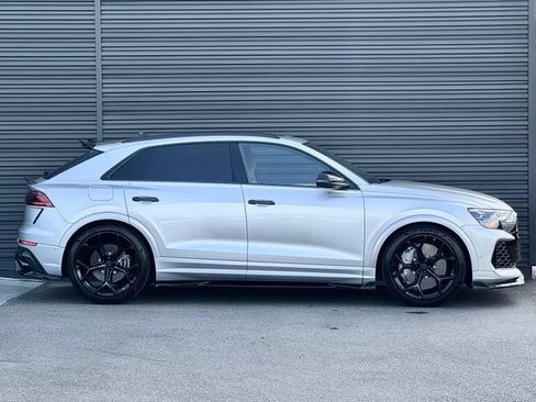 Used 2026 Audi RS Q8 performance AWD/4WD image 8