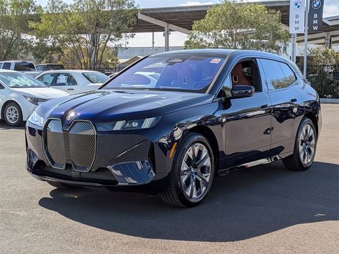 New 2026 BMW iX xDrive60 image 2