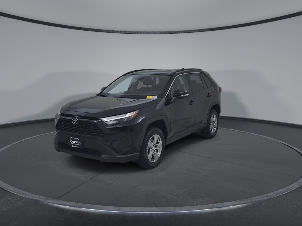 Used 2025 Toyota RAV4 XLE AWD/4WD image 6