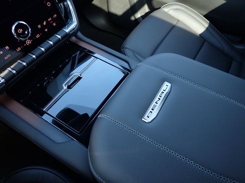 New 2026 GMC Yukon XL Denali w/ Sun & Power Step Package image 29