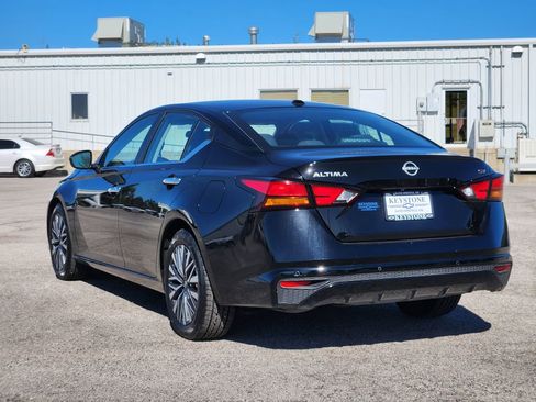 Used 2023 Nissan Altima 2.5 SV image 7