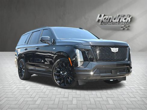 Used 2026 Cadillac Escalade Platinum Sport w/ LPO, ONYX Package image 2