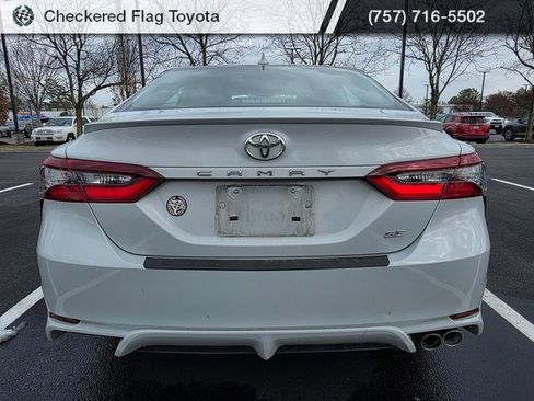 Used 2023 Toyota Camry SE w/ Cold Weather Package image 5