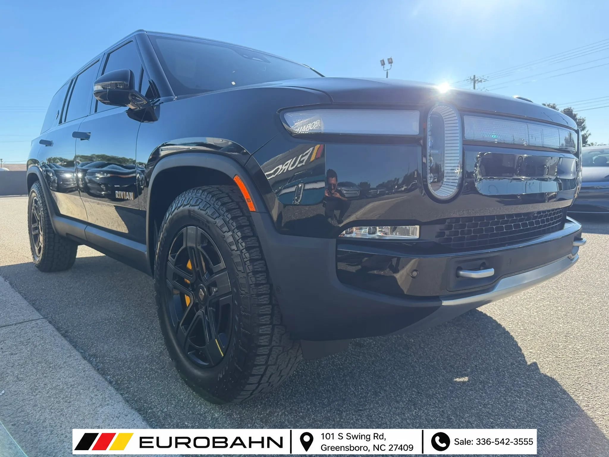 Used 2024 Rivian R1S Adventure Quad AWD/4WD image 19