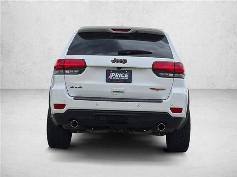 Used 2020 Jeep Grand Cherokee Trailhawk w/ Trailhawk Luxury Group AWD/4WD image 7
